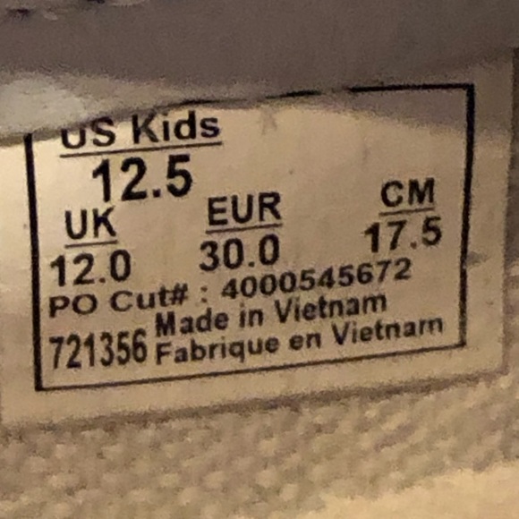 Vans• Peanuts Christmas Slip-On Shoes - size 12.5 - Picture 7 of 7